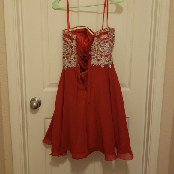 Strapless beaded red dress - Picture 2 of 4